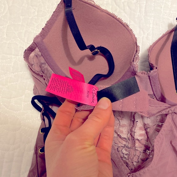 Lingerie/body suit. - Picture 2 of 3